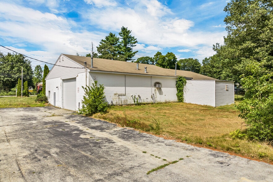 22 Kendall Pond Rd, Derry, NH for sale - Building Photo - Image 2 of 29