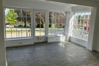 82A Cromwell Rd, Winchester for lease Interior Photo- Image 1 of 2