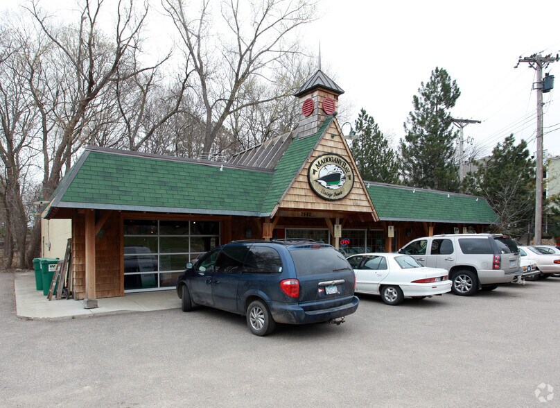 2642 Commerce Blvd, Mound, MN 55364