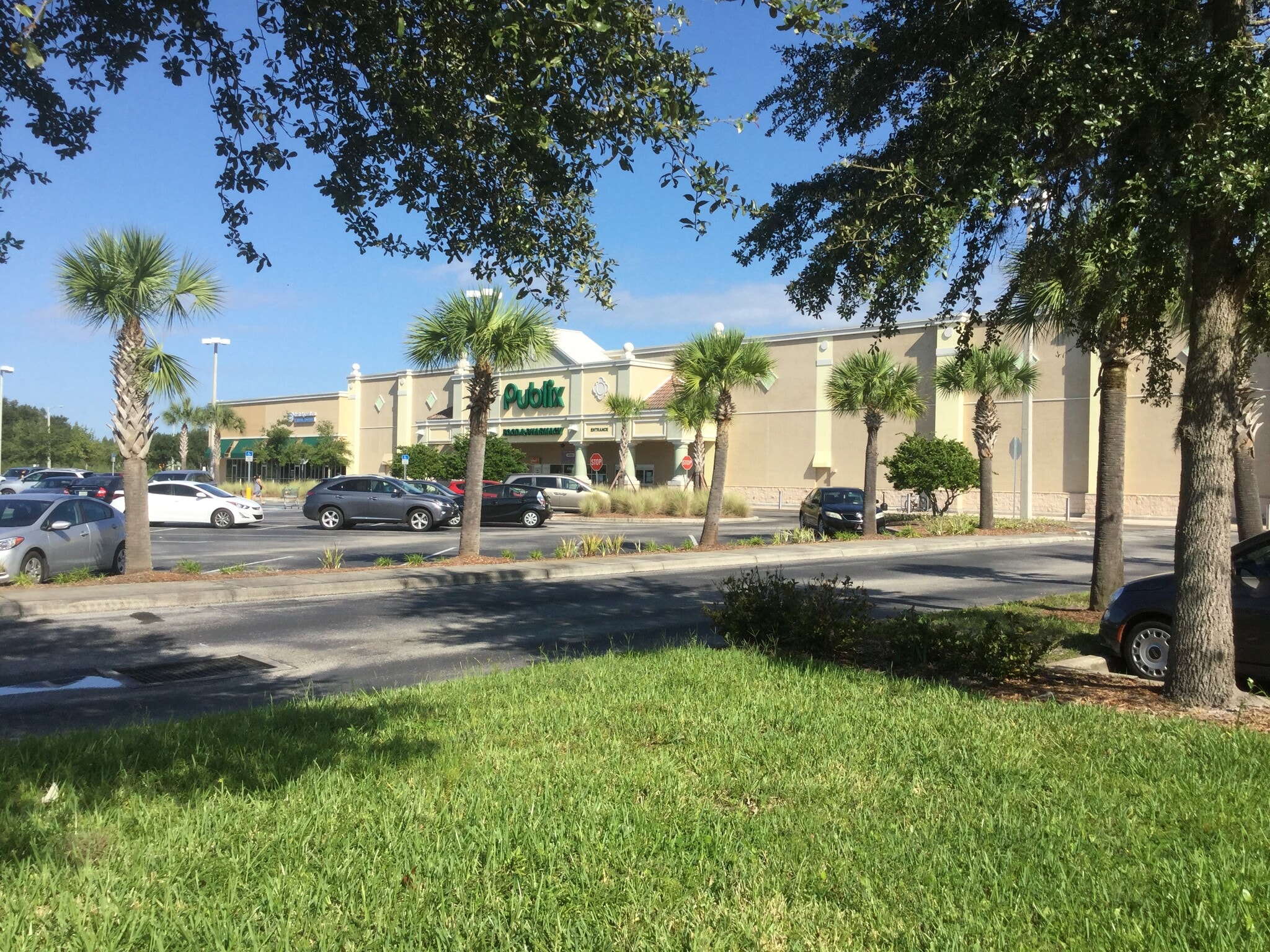10950 Cross Creek Blvd, Tampa, FL 33647 High Profile Former Bank