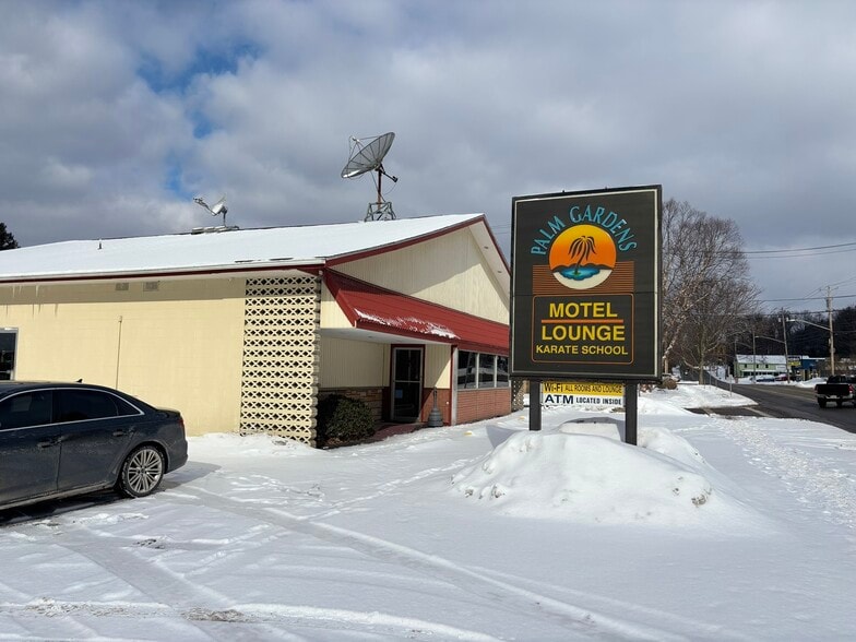 212 Buffalo St, Gowanda, NY for sale - Building Photo - Image 2 of 18