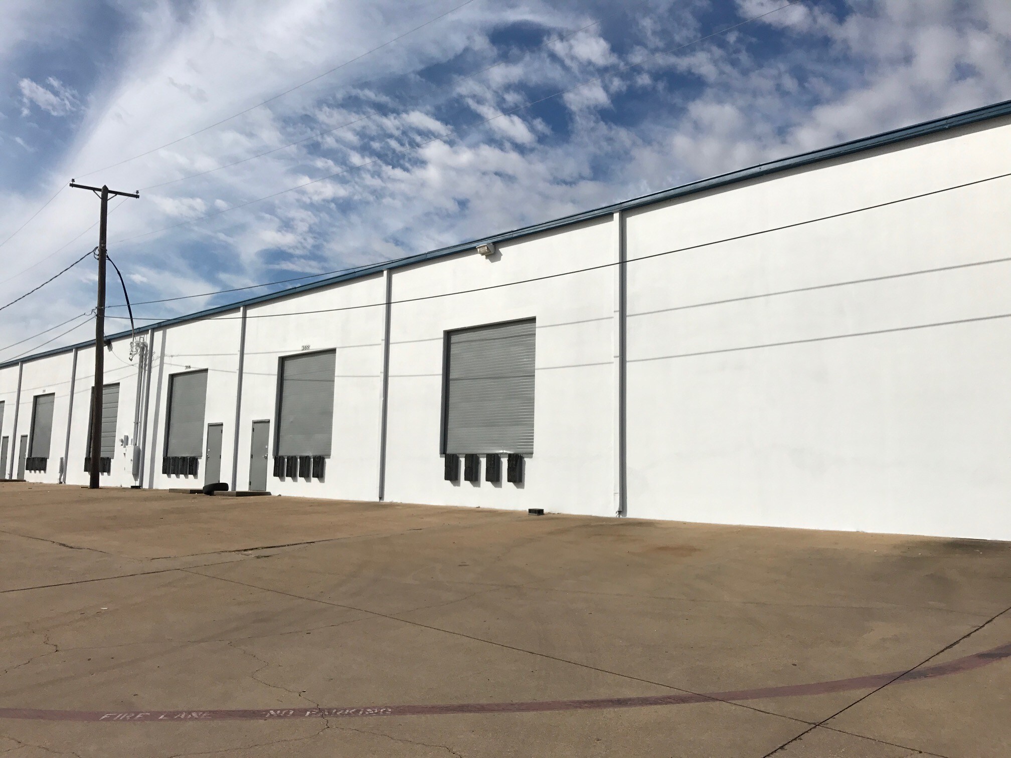 50295047 Martin Luther King Fwy, Fort Worth, TX 76119 Village Creek