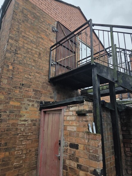 207 Ladypool Rd, Birmingham for sale - Interior Photo - Image 3 of 5