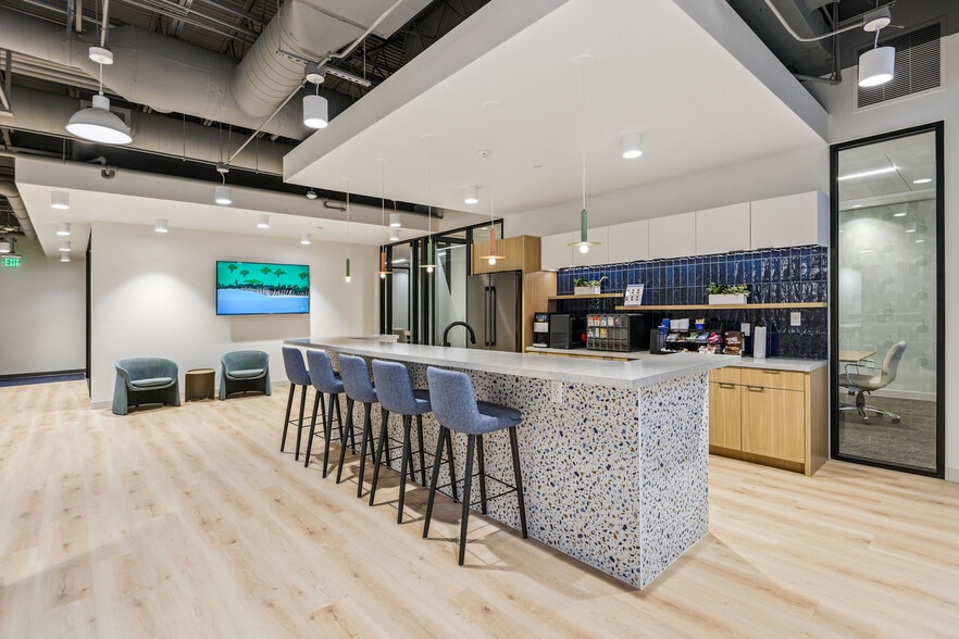 5201 Congress Ave, Boca Raton, FL for lease - Building Photo - Image 3 of 9