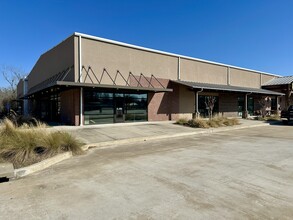 75 Miranda Lambert Way, Lindale, TX for lease Building Photo- Image 2 of 2