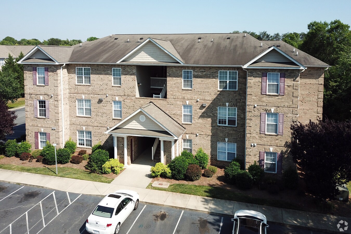 1000 Campus Trace Dr, Elon, NC 27244