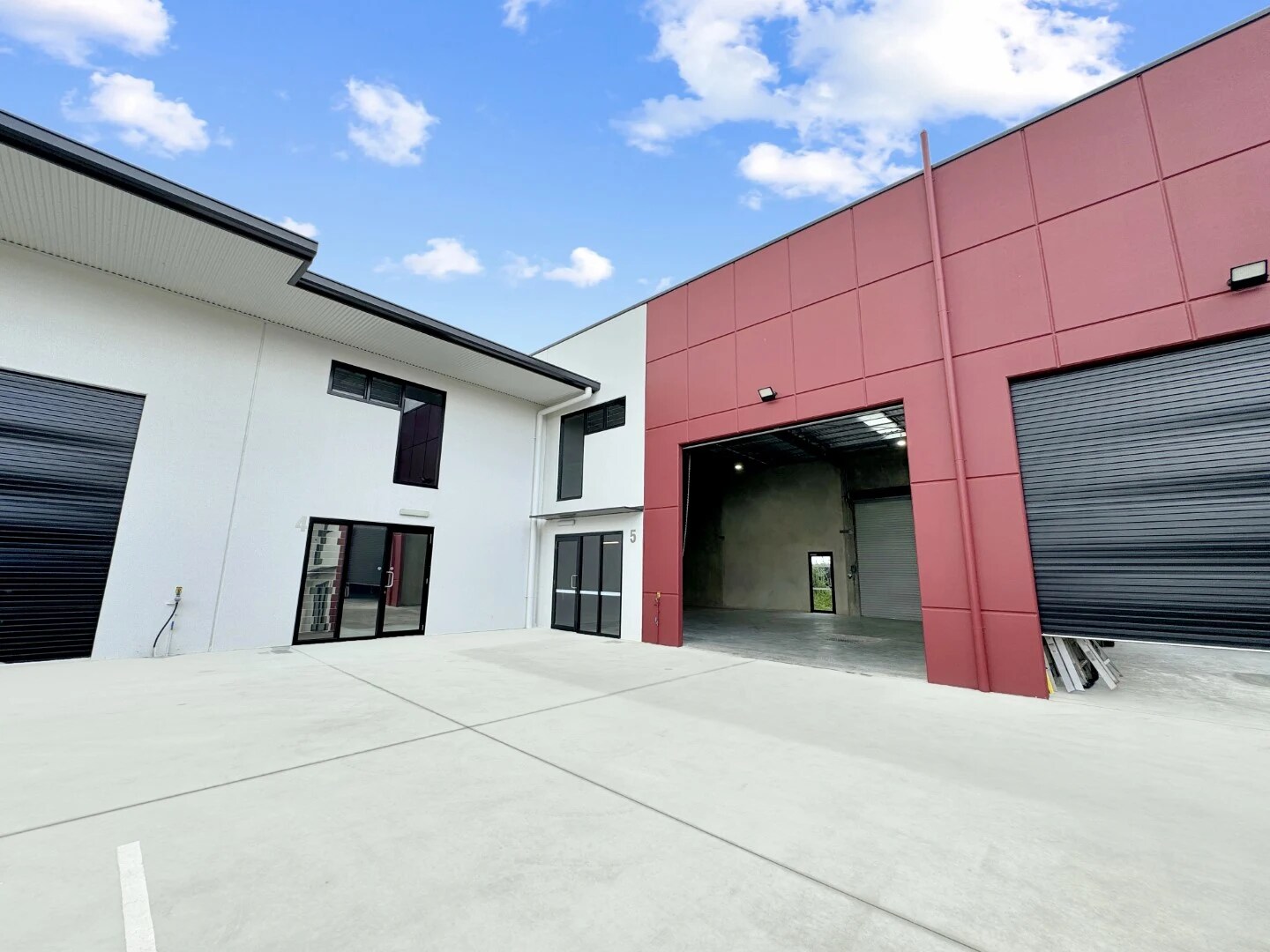 60 Edison Cres, Baringa for lease Building Photo- Image 1 of 10