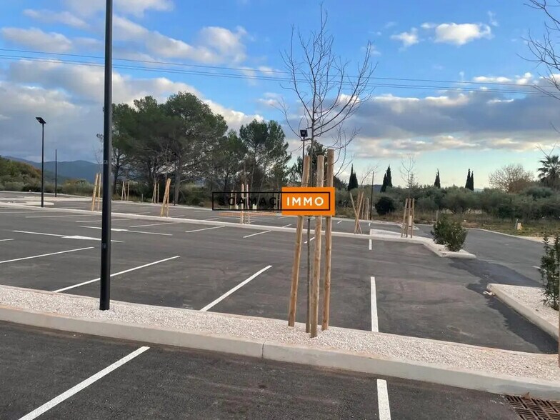 Land in Puget-Ville for sale - Building Photo - Image 2 of 6