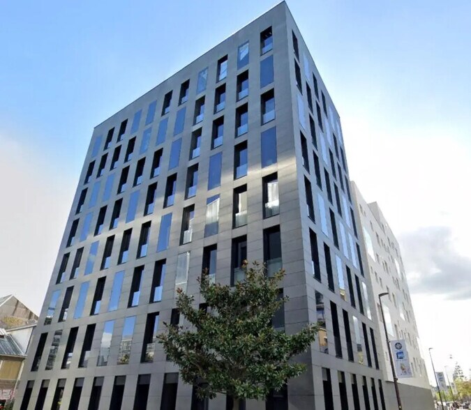 Office in Nantes for lease - Building Photo - Image 1 of 9