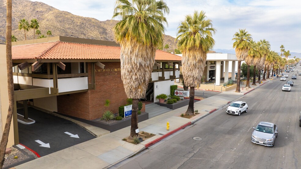 431 S Palm Canyon Dr, Palm Springs, CA for lease - Building Photo - Image 3 of 33