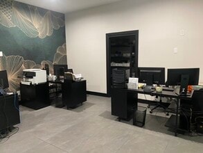 121 W 6th St, Justin, TX for sale Building Photo- Image 1 of 6