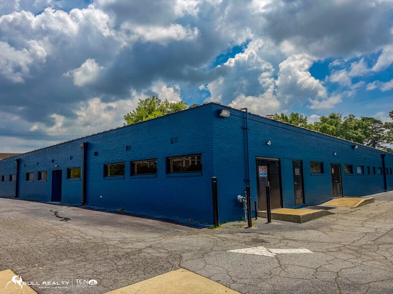 558 Medlock Rd, Decatur, GA for sale - Building Photo - Image 2 of 27