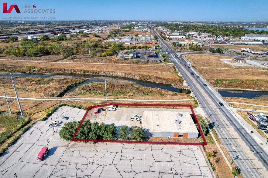 201 W O St, Lincoln, NE for sale - Building Photo - Image 3 of 8