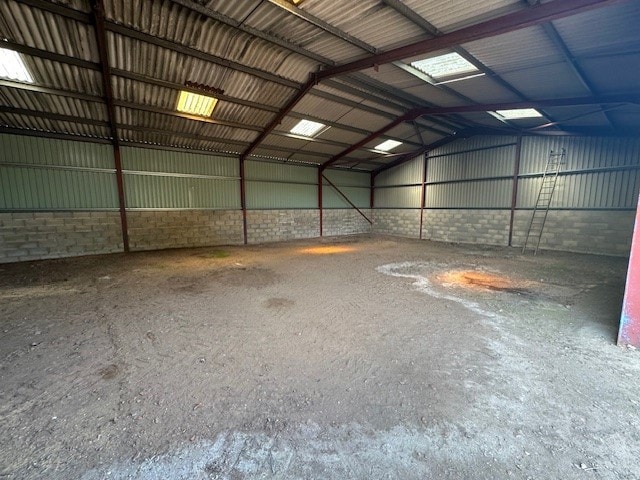 8 Shop Ln, Wolverhampton for lease - Interior Photo - Image 2 of 2