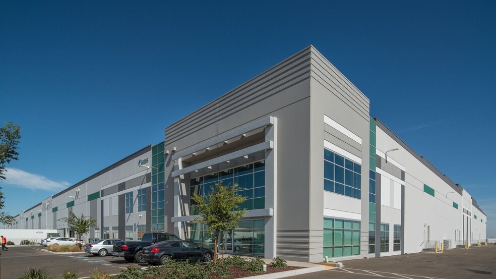 6389 Hopkins Rd, Tracy, CA for lease - Building Photo - Image 3 of 18