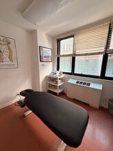 330 W 58th St, New York, NY for lease Interior Photo- Image 1 of 9