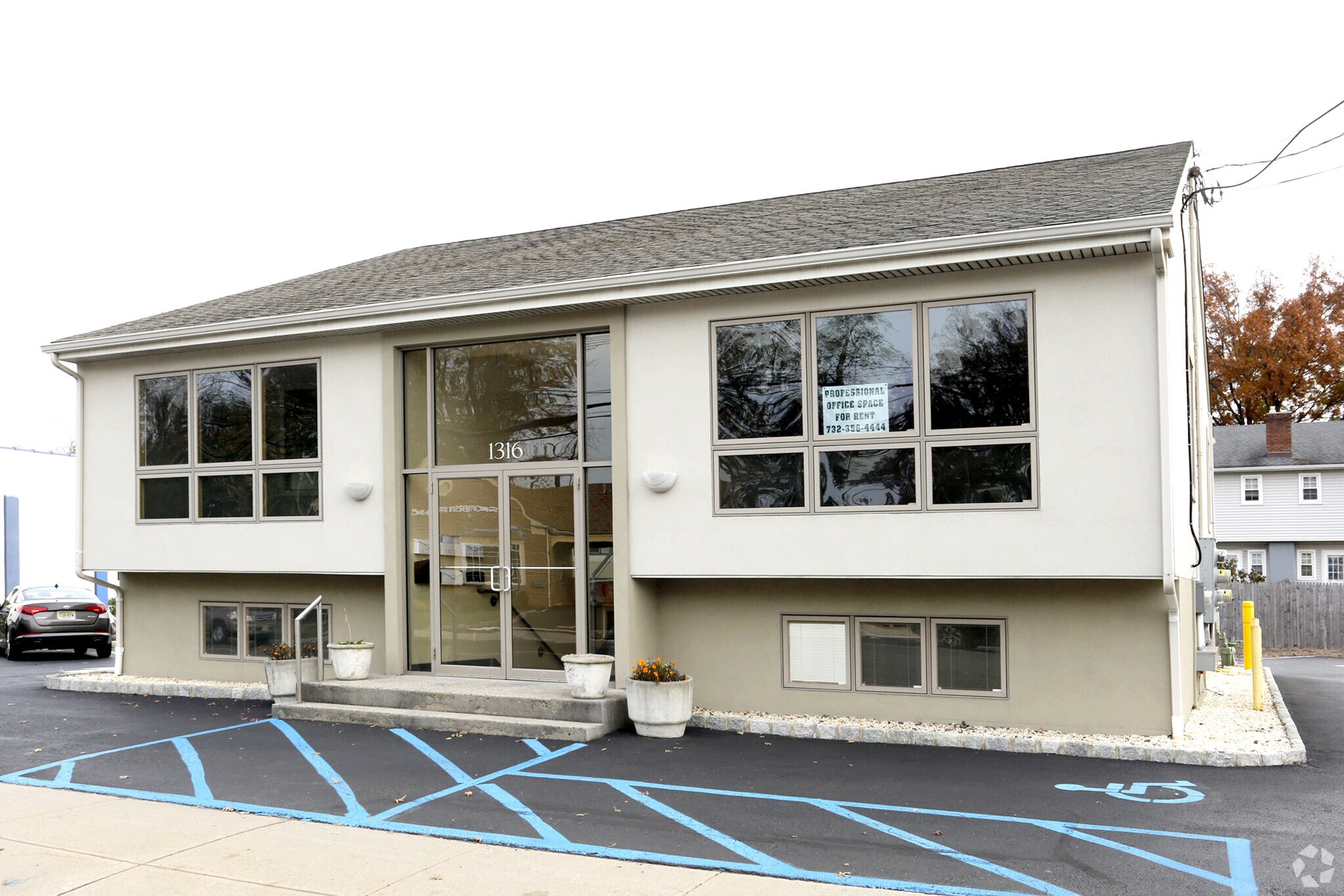 1316 Bound Brook Rd, Middlesex, NJ for sale Primary Photo- Image 1 of 1