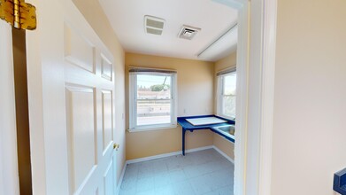 1034 Marlton Pike E, Cherry Hill, NJ for lease Interior Photo- Image 2 of 8