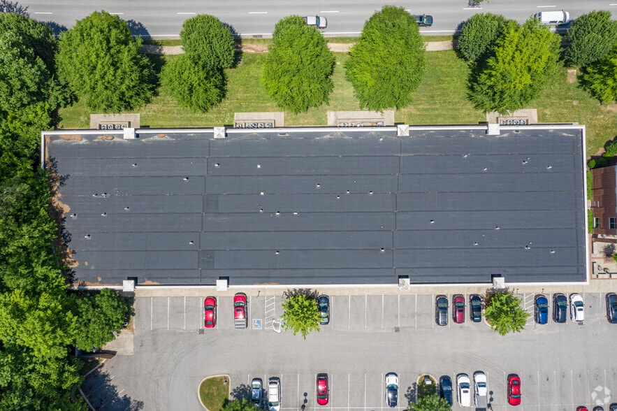 101 Forrest Crossing Blvd, Franklin, TN for lease - Building Photo - Image 2 of 12