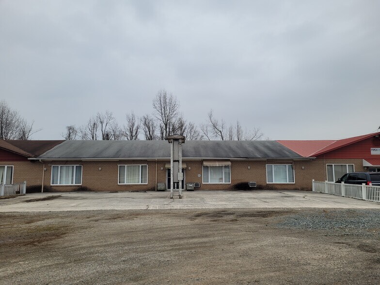 1528 Four Locust Hwy, Keysville, VA for sale - Building Photo - Image 1 of 13