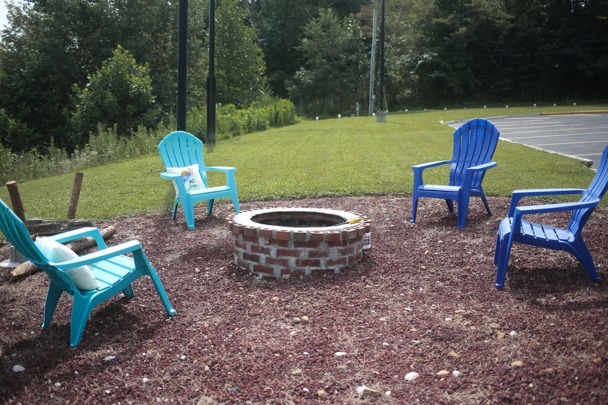 1798 S Wilderness Rd, Mount Vernon, KY for sale - Building Photo - Image 3 of 16