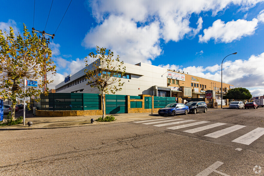 Calle Ramón Y Cajal, 2, Leganés, Madrid for sale - Building Photo - Image 3 of 4