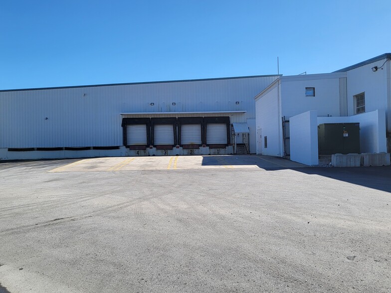 1383 Industrial Blvd, Crossville, TN for lease - Building Photo - Image 2 of 6