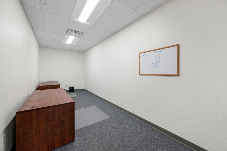 4855 Joule St, Reno, NV for lease - Building Photo - Image 3 of 11