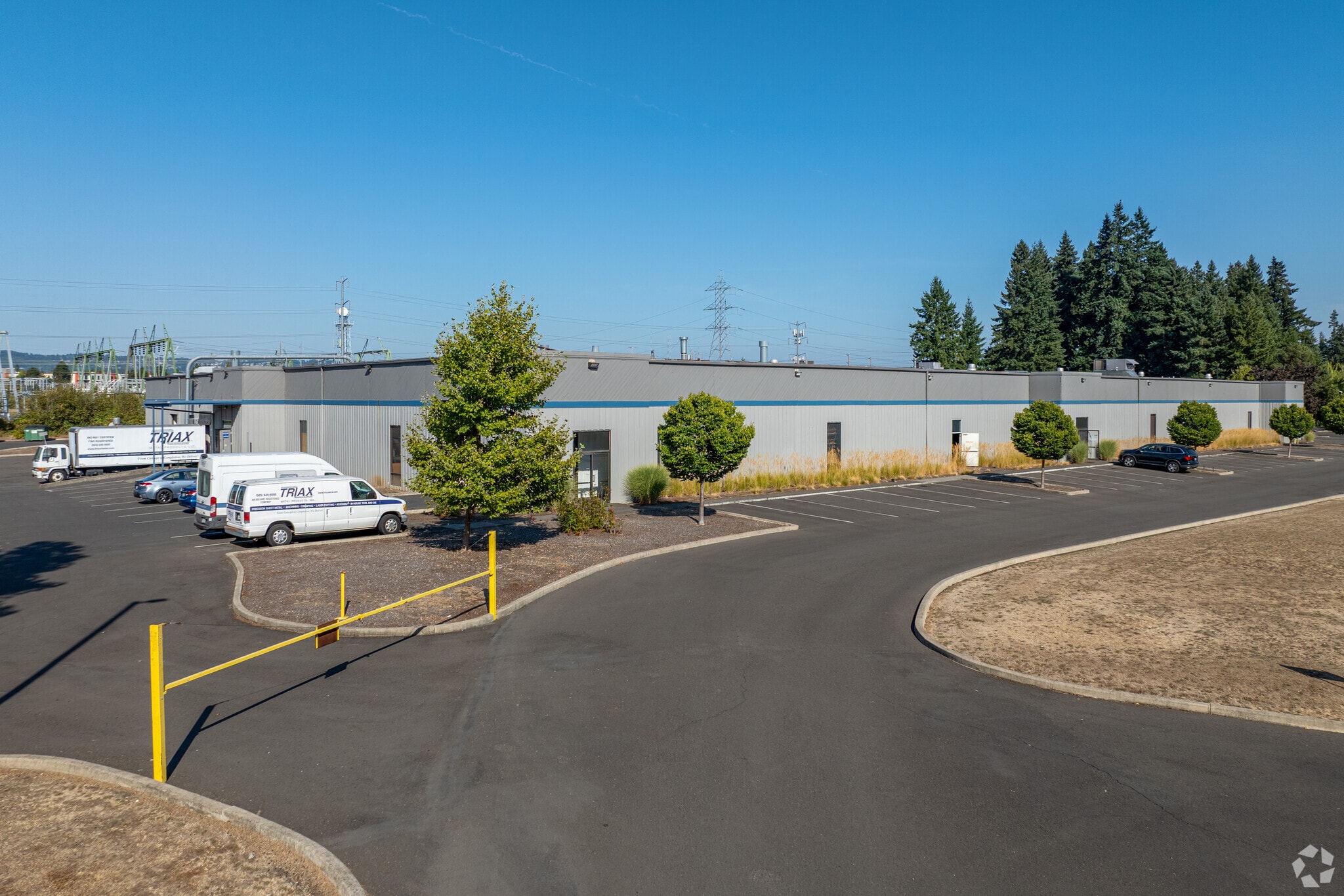 1880 SW Merlo Dr, Beaverton, OR for lease Building Photo- Image 1 of 21