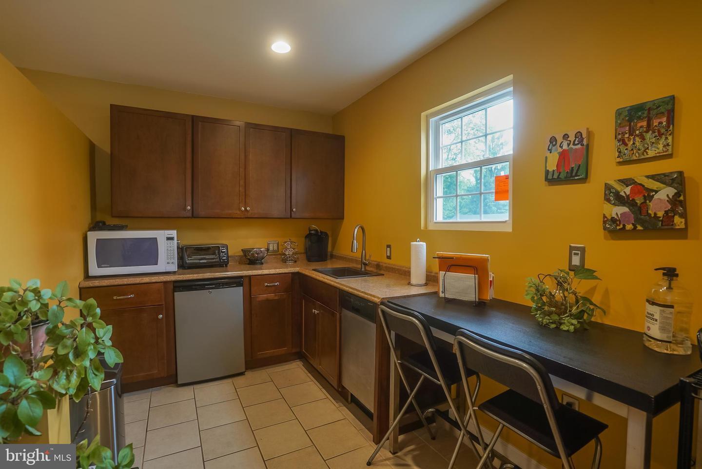 32 W Upper Ferry Rd, Ewing, NJ for sale Primary Photo- Image 1 of 1