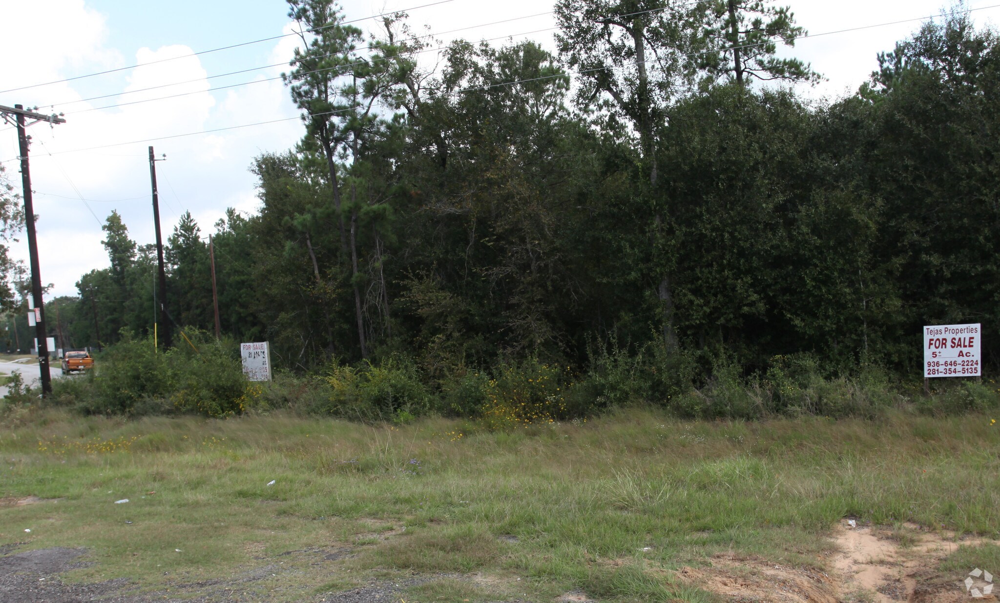 Highway 105 and Lee Turne, Cleveland, TX for sale Primary Photo- Image 1 of 1