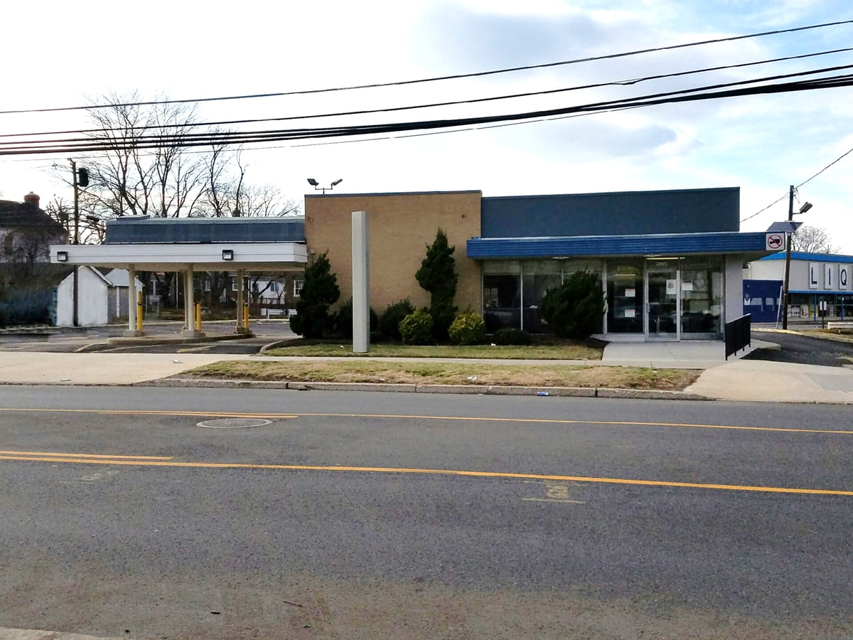 2895 Mt Ephraim Ave, Camden, NJ 08104