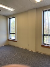 240 Bear Hill Rd, Waltham, MA for lease Interior Photo- Image 1 of 4