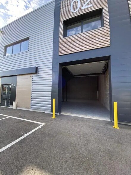 Industrial in Droue-sur-Drouette for lease - Building Photo - Image 3 of 14