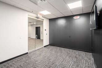 8740 Orion Pl, Columbus, OH for lease Interior Photo- Image 2 of 13