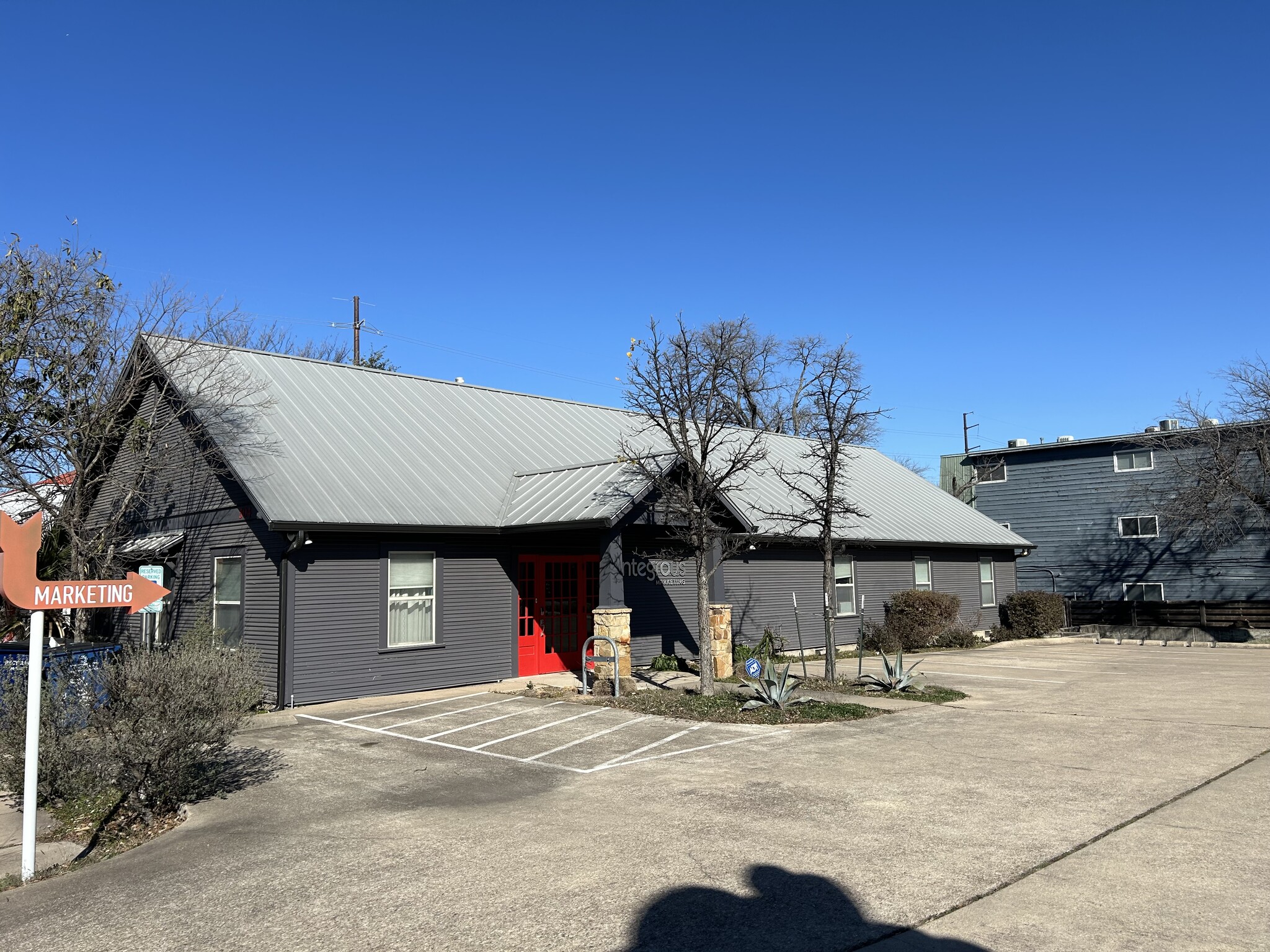 500 W 38th St, Austin, TX for lease Building Photo- Image 1 of 10