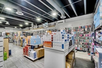 3051 E Thomas Rd, Phoenix, AZ for sale Interior Photo- Image 2 of 16