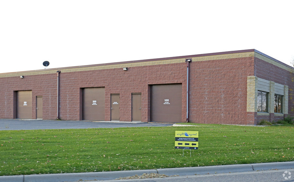 990 Elm St E, Annandale, MN for lease - Building Photo - Image 3 of 6