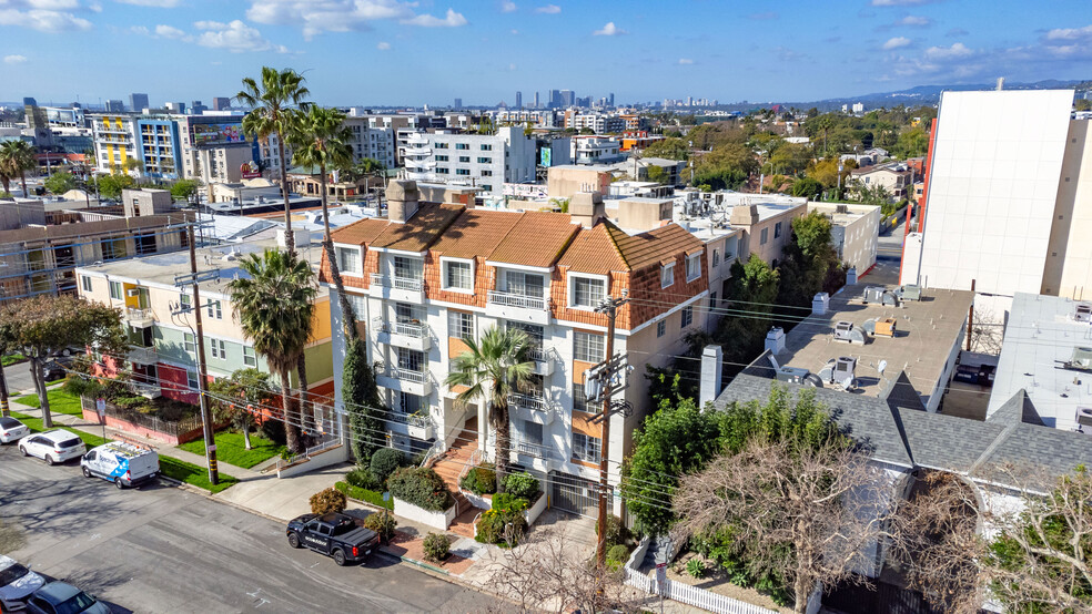 1215 N Sycamore Ave, Los Angeles, CA for sale - Building Photo - Image 1 of 66