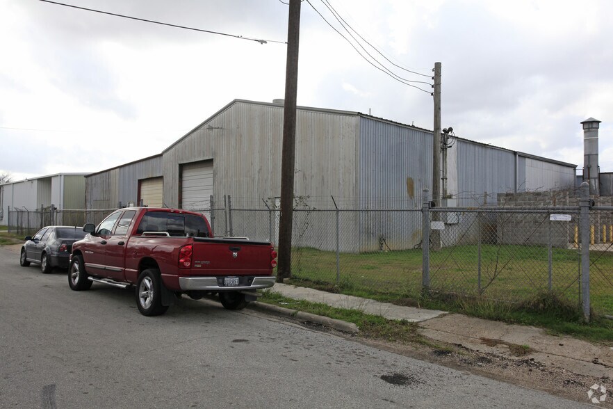 5632 Plainview St, Houston, TX 77087