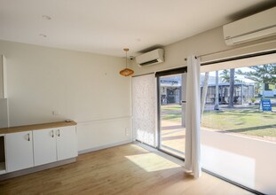 110 Monaco St, Broadbeach Waters for lease Interior Photo- Image 2 of 7