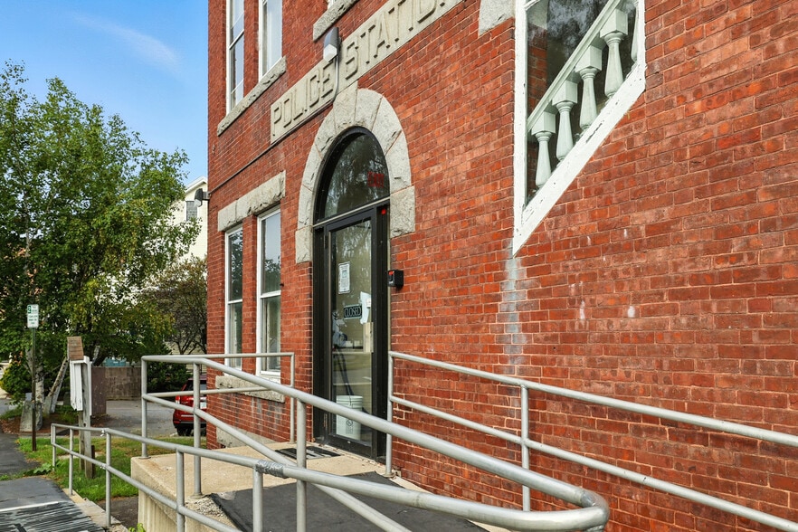 3 Merrimack St, Penacook, NH for sale - Building Photo - Image 2 of 13