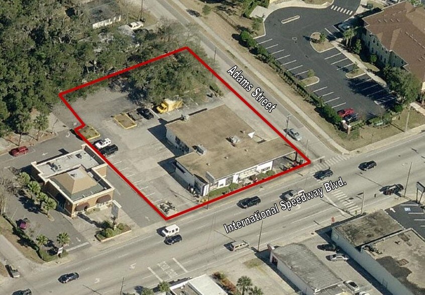 910 W International Speedway Blvd, Daytona Beach, FL for sale - Building Photo - Image 3 of 23