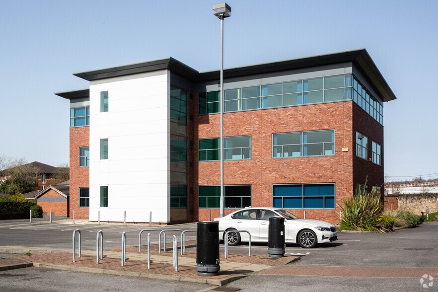 Clasper Way, Newcastle Upon Tyne for lease - Building Photo - Image 2 of 4