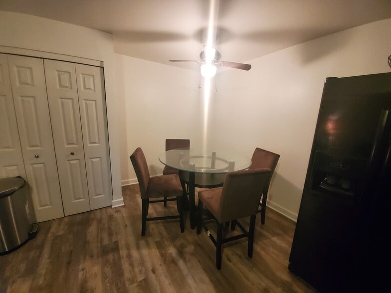 20224 S Frankfort Square Rd, Frankfort, IL for sale - Building Photo - Image 3 of 5