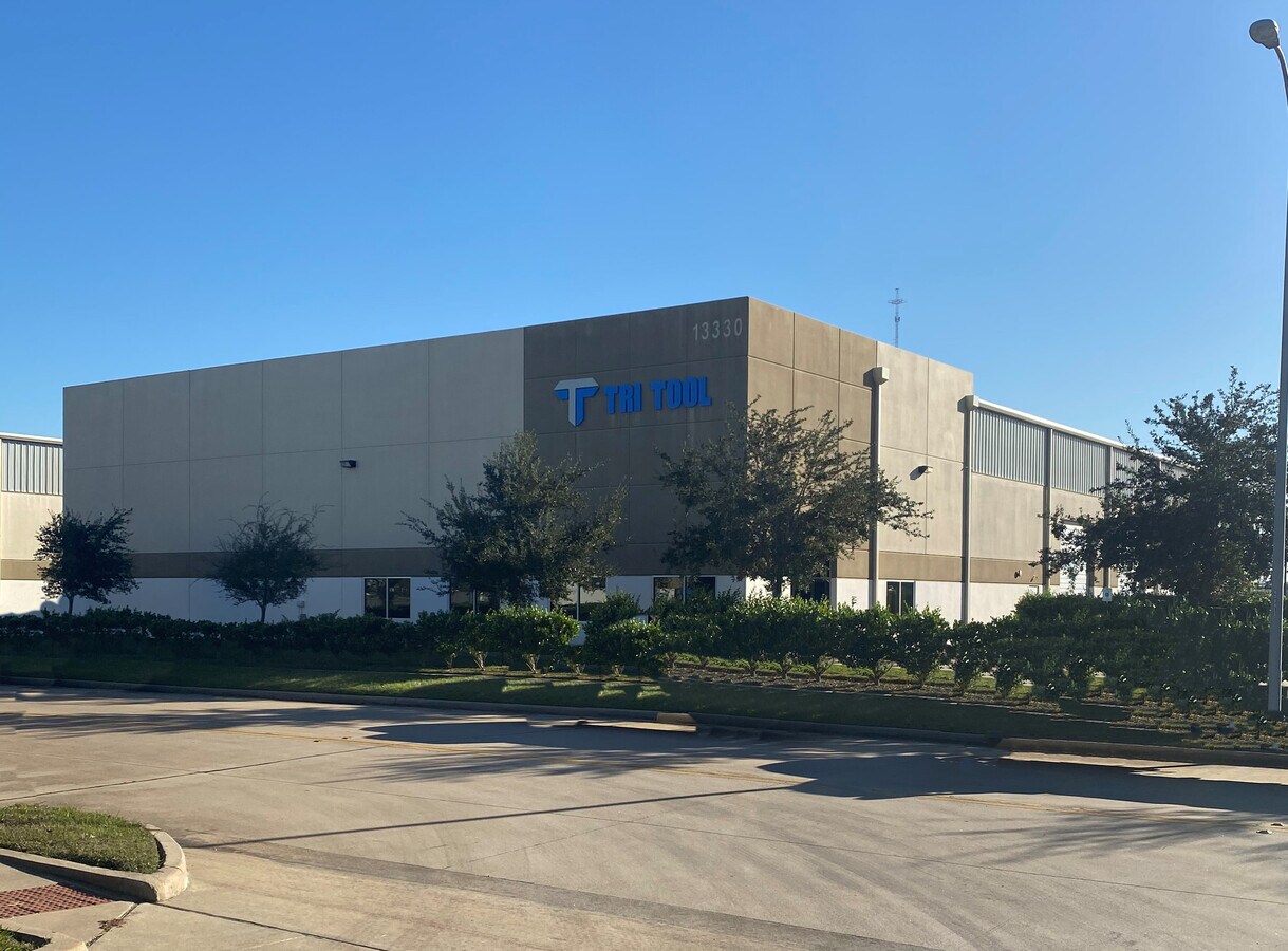 13330 Pike Rd, Stafford, TX 77477