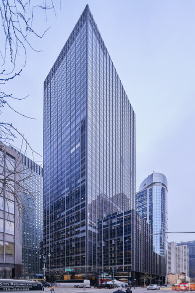 605 Third Ave, New York, NY for lease - Building Photo - Image 1 of 11