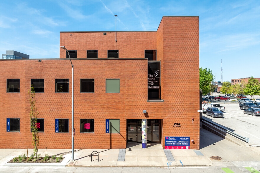 204 12th St, Des Moines, IA for lease - Building Photo - Image 2 of 33