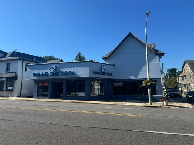 1016 W Lancaster Ave, Bryn Mawr, PA for lease Interior Photo- Image 1 of 3