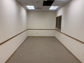 1000 Infinity Dr, Monroeville, PA for lease Interior Photo- Image 2 of 9